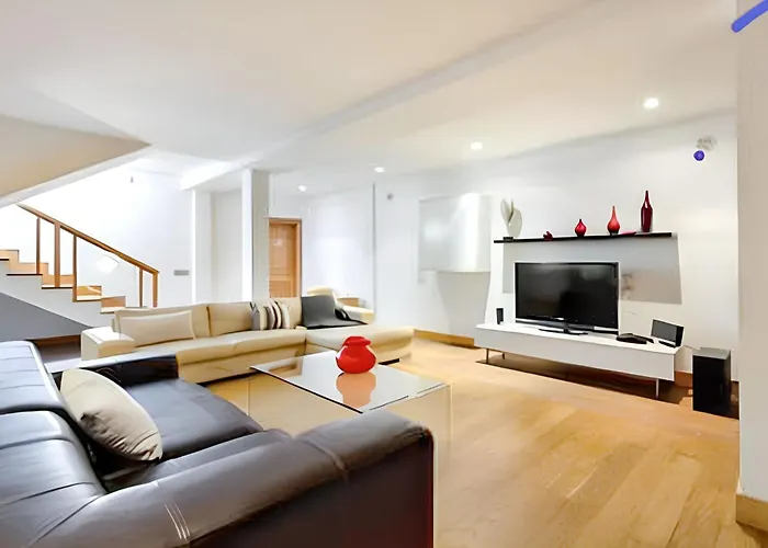 Charming In With Private Pool Villa