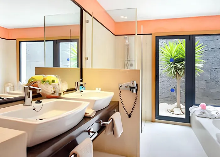 Charming In With Private Pool Playa Blanca (Lanzarote)