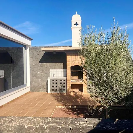 فيلة Charming In With Private Pool *