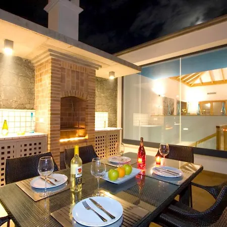 Charming In With Private Pool * بلايا بلانكا