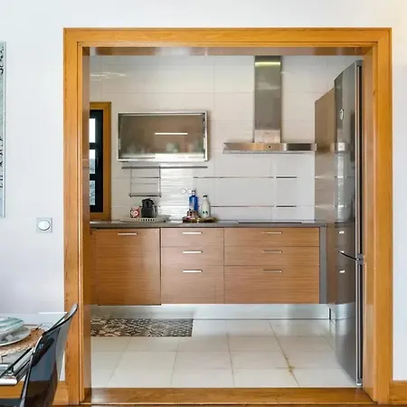 Villa Villa: Beachside Retreat With Pool & Wi-fi Playa Blanca (Lanzarote)