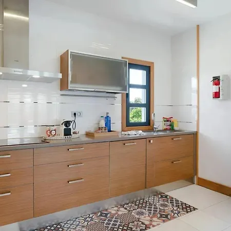 Villa: Beachside Retreat With Pool & Wi-fi Villa *