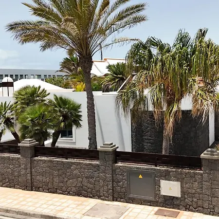 فيلة Charming In With Private Pool *