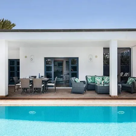 Vila Charming In With Private Pool *