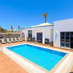 Charming In With Private Pool * بلايا بلانكا