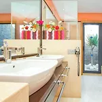 Villa Charming In With Private Pool