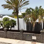 فيلة Charming In With Private Pool *