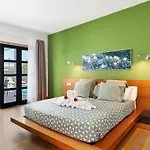 Villa Charming In With Private Pool