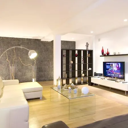 Charming In With Private Pool فيلة