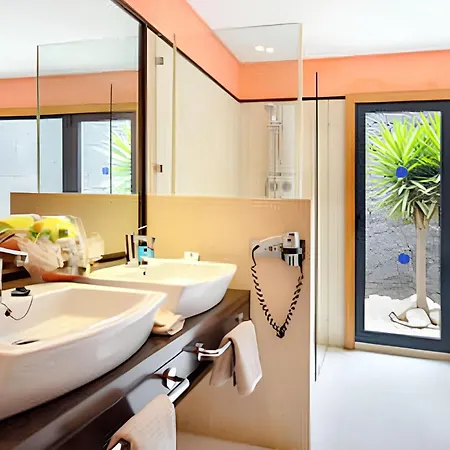 Charming In With Private Pool بلايا بلانكا