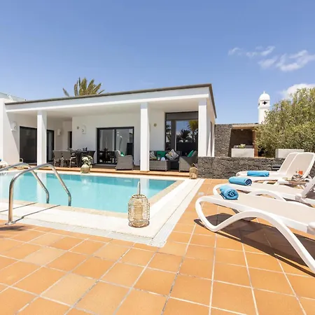 Villa Charming In With Private Pool Playa Blanca (Lanzarote)