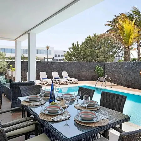 Villa Charming In With Private Pool *