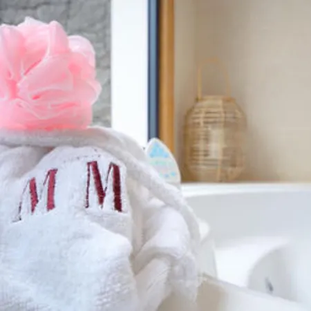 Willa Charming In With Private Pool
