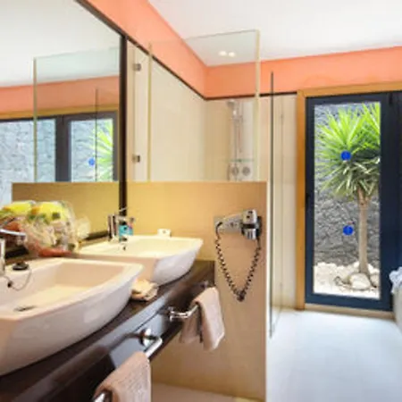 Charming In With Private Pool Playa Blanca (Lanzarote)