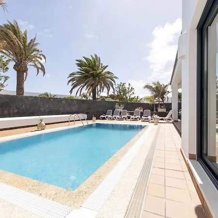 Charming In With Private Pool Willa *