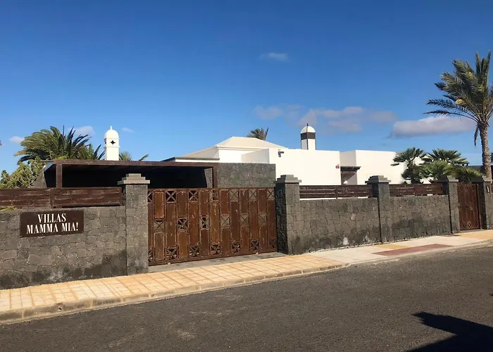 Villa Charming In With Private Pool