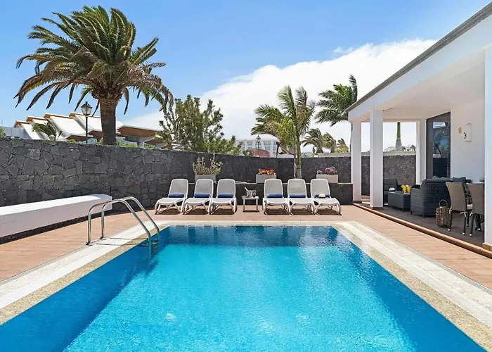 Charming In With Private Pool Playa Blanca (Lanzarote)