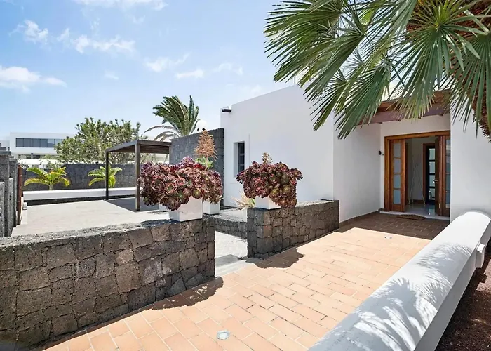 Charming In With Private Pool