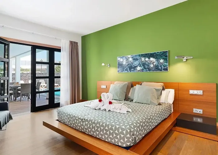 Villa Charming In With Private Pool