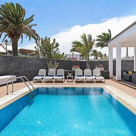 Charming In With Private Pool Playa Blanca