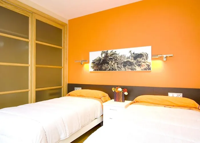 Villa Villa: Beachside Retreat With Pool & Wi-fi