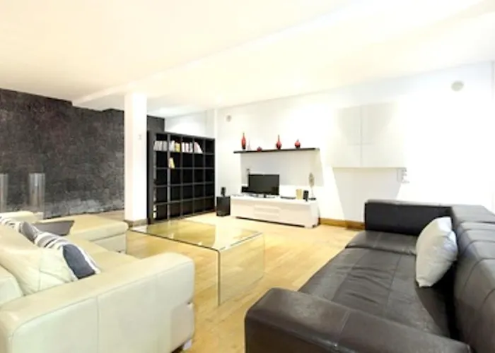 Villa: Beachside Retreat With Pool & Wi-fi *