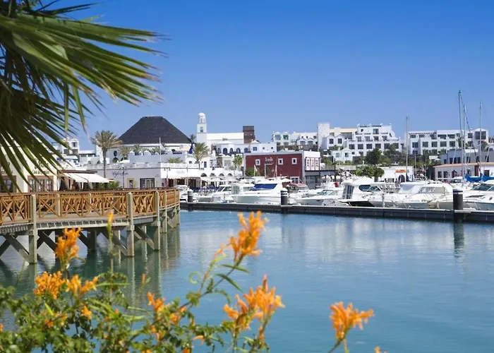 Villa: Beachside Retreat With Pool & Wi-fi Villa