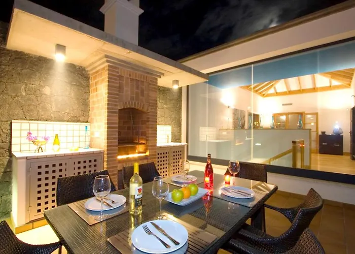 Villa: Beachside Retreat With Pool & Wi-fi * Playa Blanca (Lanzarote)