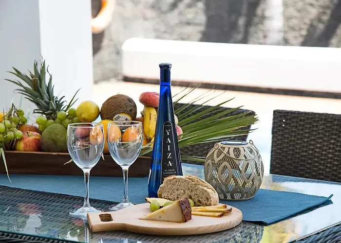 Villa: Beachside Retreat With Pool & Wi-fi * Playa Blanca (Lanzarote)