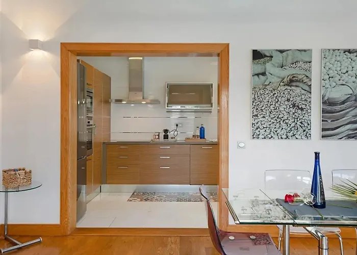 Villa: Beachside Retreat With Pool & Wi-fi Villa Playa Blanca (Lanzarote)