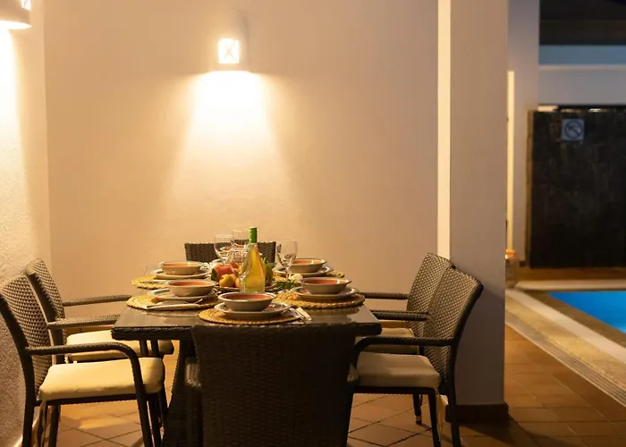 Villa: Beachside Retreat With Pool & Wi-fi Villa *